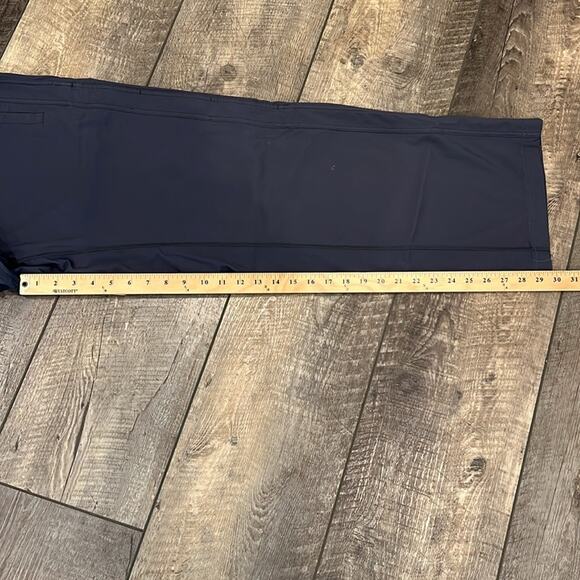 Lululemon Men's Water Repellant Pull On Pants Gray Size M - Picture 10 of 10